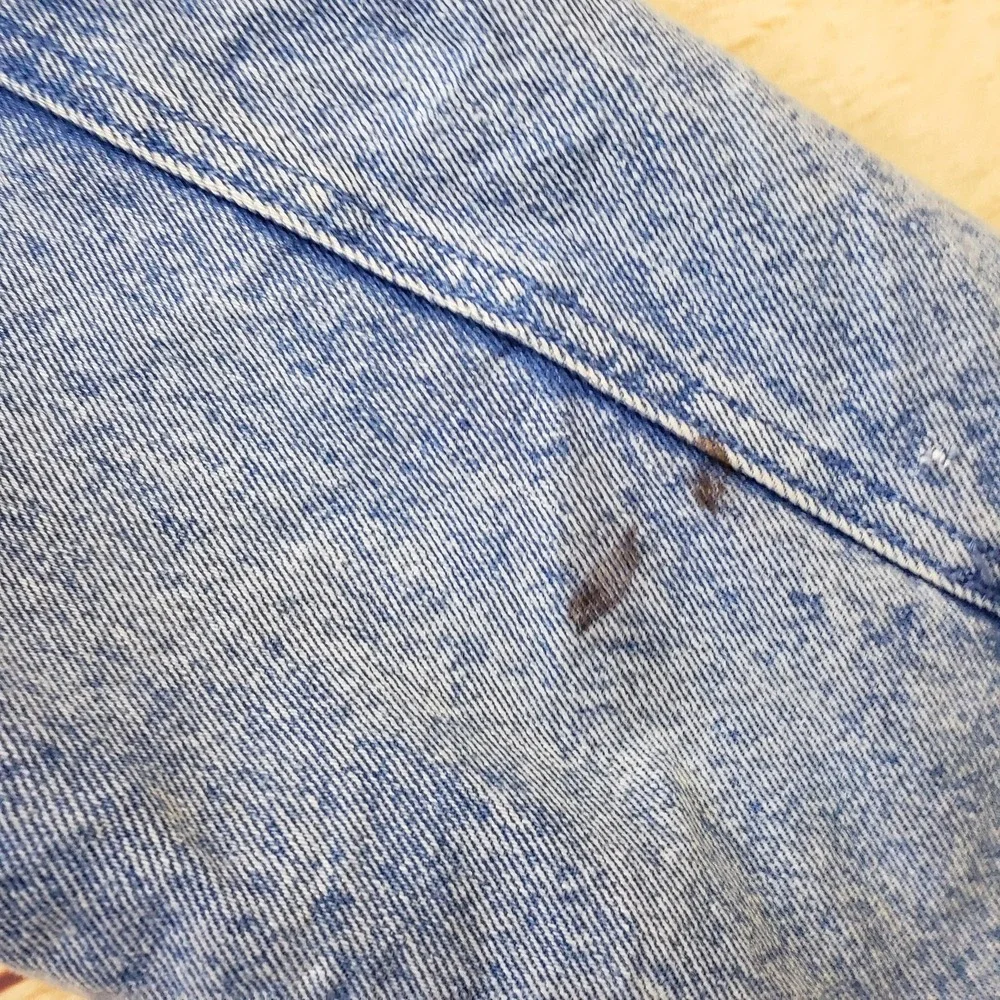 Cutline brand tag